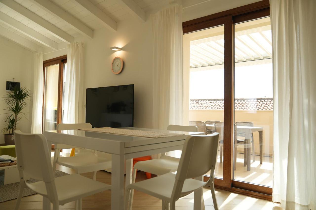 Waterfront Apartment Olbia Bagian luar foto