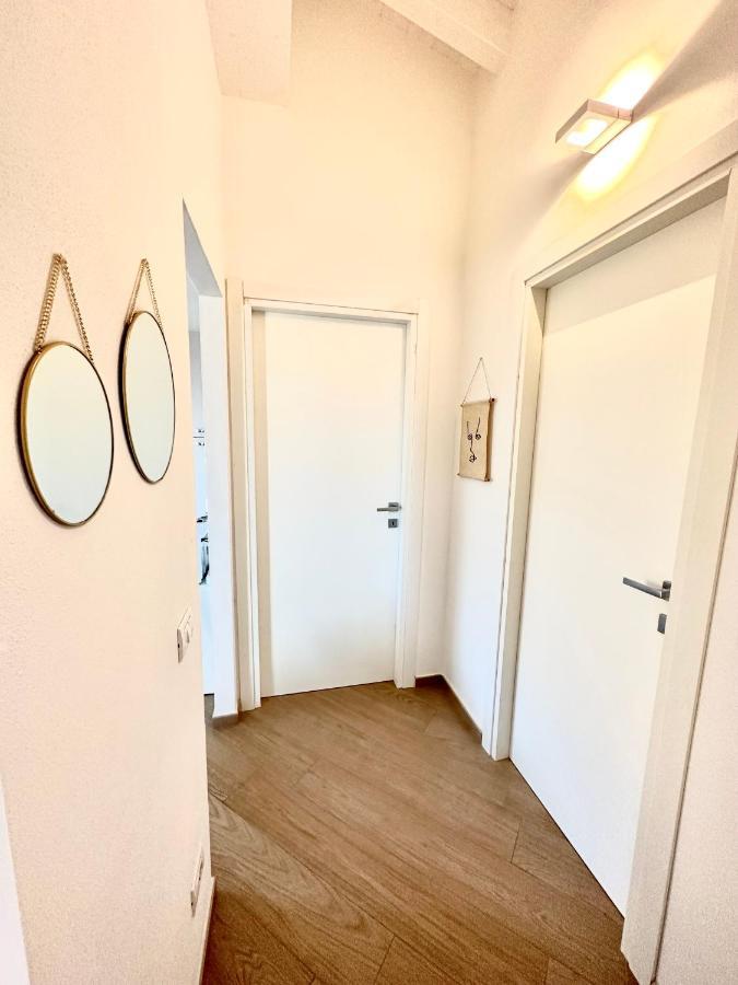 Waterfront Apartment Olbia Bagian luar foto